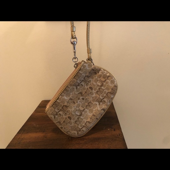 Coach wristlet - Picture 2 of 2